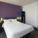 B&B Hotel Hyeres 2*