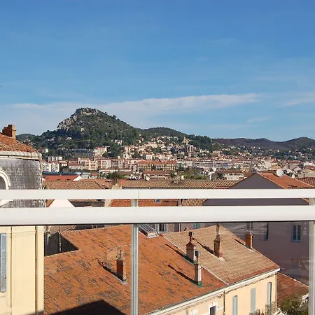 Отель B&B Hotel Hyeres