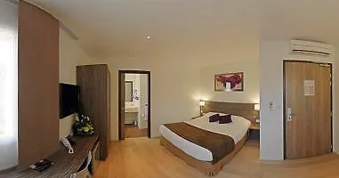 B&B Hotel Hyeres Отель Йер
