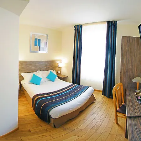 B&B Hotel Hyeres Отель Йер
