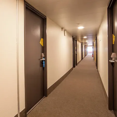 B&B Hotel Hyeres Йер