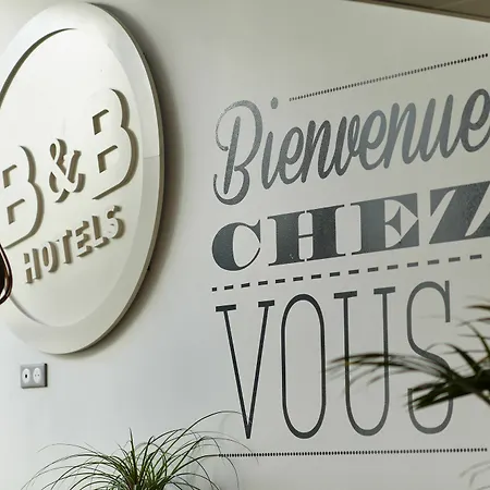 B&B Hotel Hyeres Отель Йер
