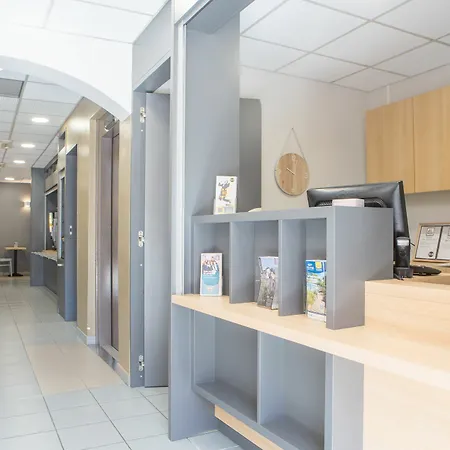 Отель B&B Hotel Hyeres Йер