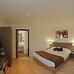 B&B Hotel Hyeres Hotel Hyeres
