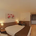 B&B Hotel Hyeres 2*