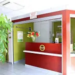 B&B Hotel Hyeres מלון הייר