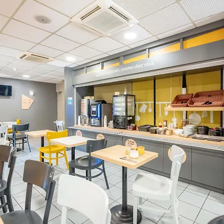 B&B Hotel Hyeres فندق