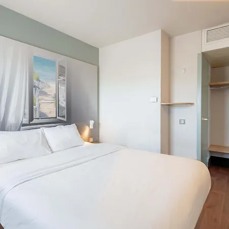 B&B Hotel Hyeres فندق Hyères