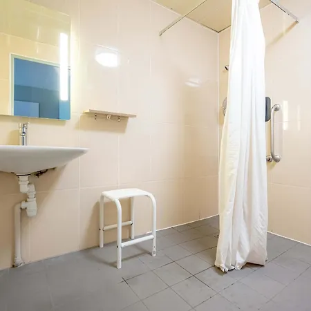 فندق B&B Hotel Hyeres