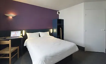 B&B HOTEL Hyères 2*