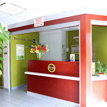 B&B Hotel Hyeres فندق