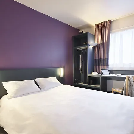 B&B HOTEL Hyères 2*