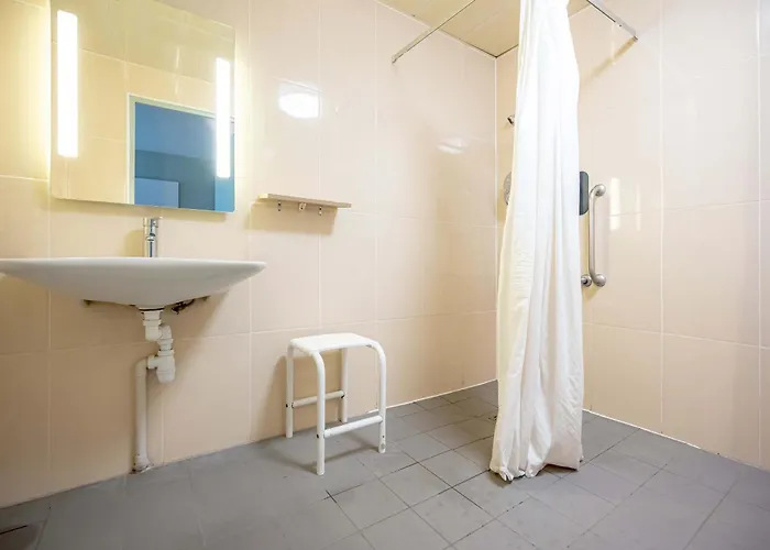 فندق B&B Hotel Hyeres