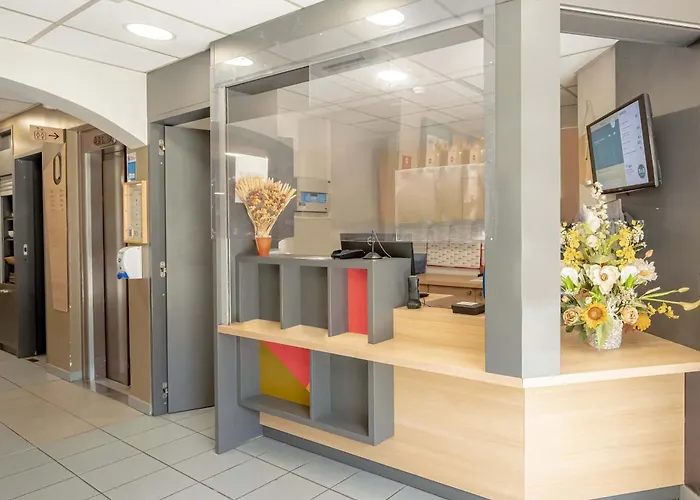 Hotel B&B Hotel Hyeres Hyères