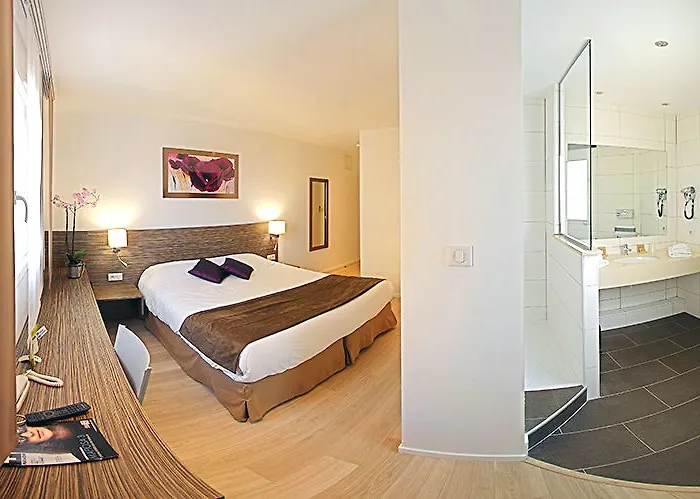 فندق B&B Hotel Hyeres 2*