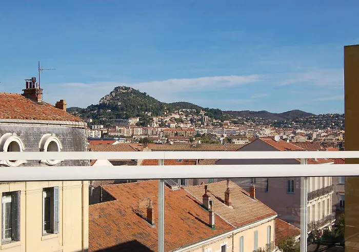 فندق B&B Hotel Hyeres