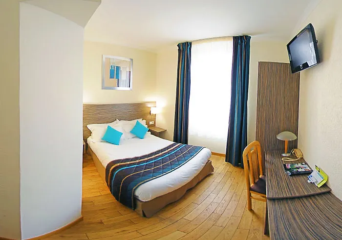 B&B Hotel Hyeres فندق Hyères