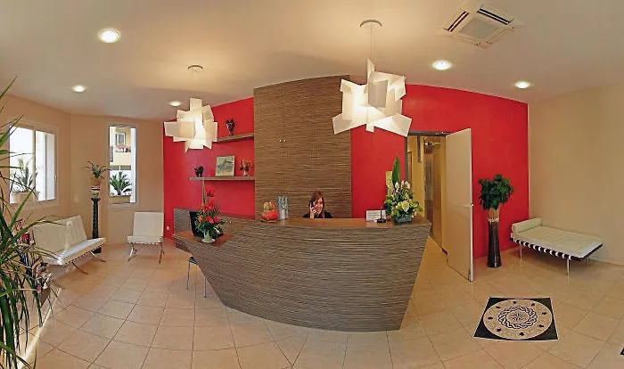فندق B&B Hotel Hyeres