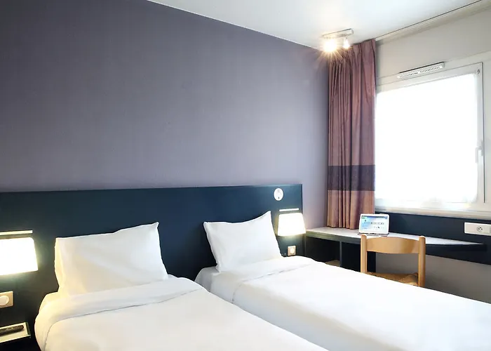 B&B Hotel Hyeres فندق