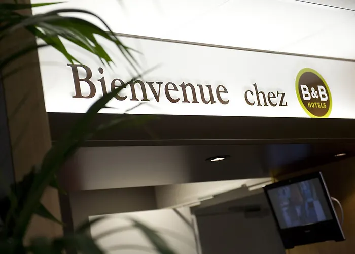 B&B Hotel Hyeres فندق