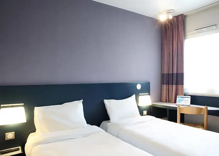 B&B Hotel Hyeres 2*